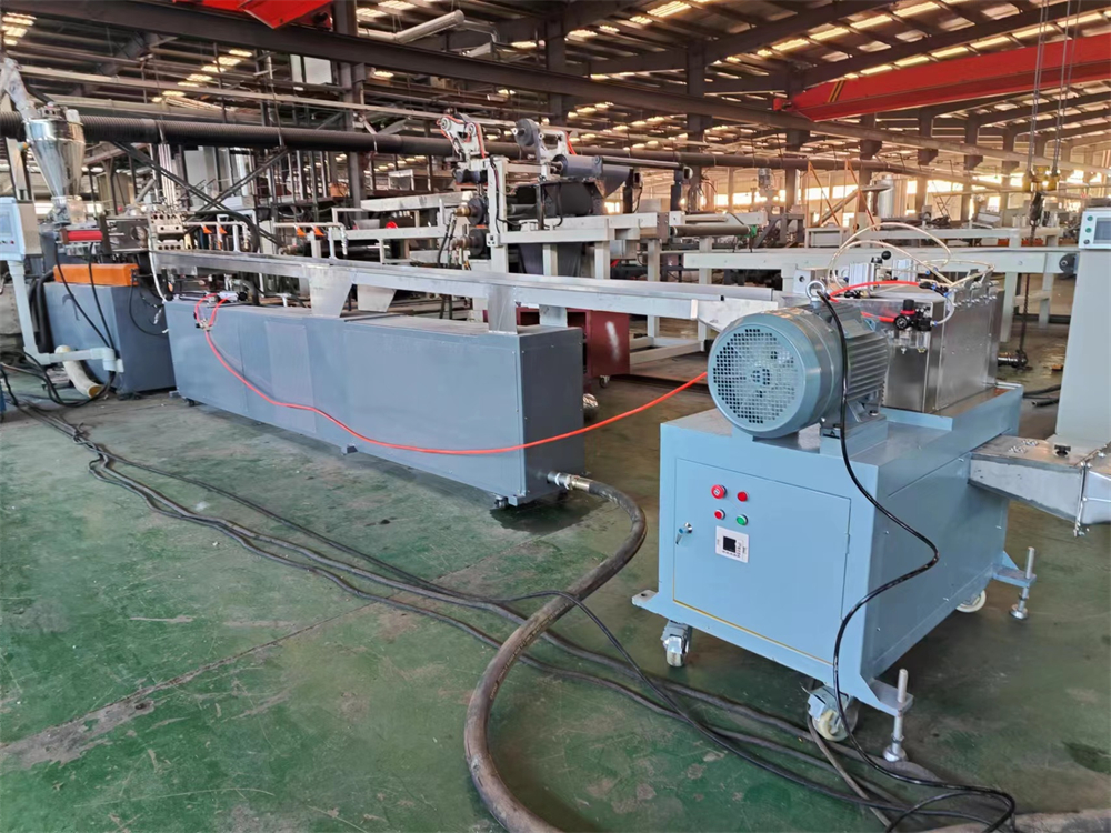 化纖布回收造粒機(jī)_化纖布回收造粒機(jī)_玖德隆