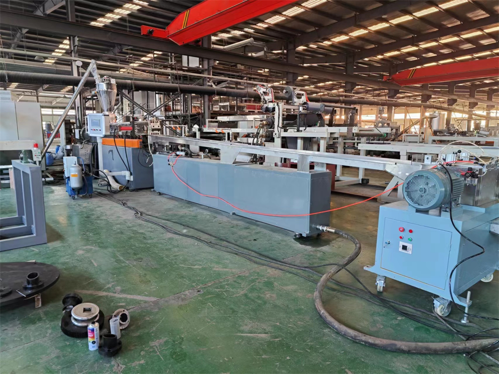 化纖布回收造粒機(jī)_化纖布回收造粒機(jī)_玖德隆