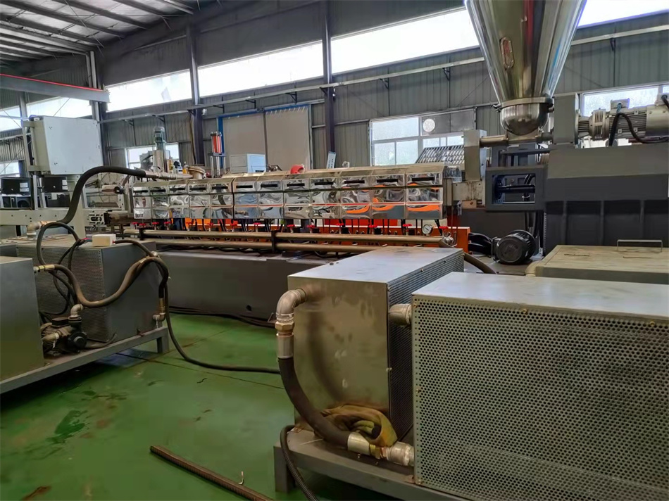 雙螺桿水沖造粒機(jī)_雙螺桿水沖造粒機(jī)_玖德隆